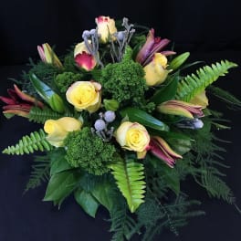 Winter Rose Centerpiece with Brunia