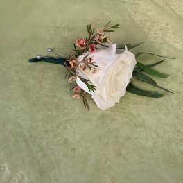 white rose boutennier