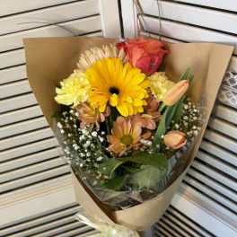 Bright small Bouquet