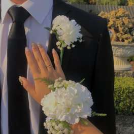 Boutonniere & Corsage Bundle!