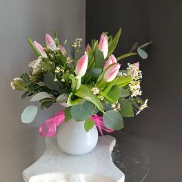 #709 Designer's Choice Vase Arrangement