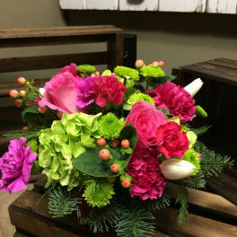 Bright pink and green mixed bouquet with roses and carnations