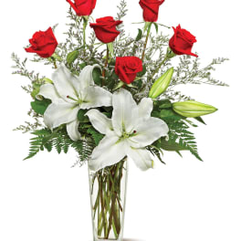 Oriental Lily and Rose Bouquet