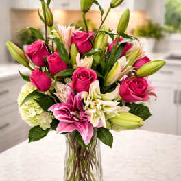 Radiant Lily & Rose Signature
