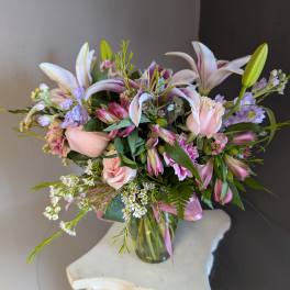 #701 Designer's Choice Vase Arrangement