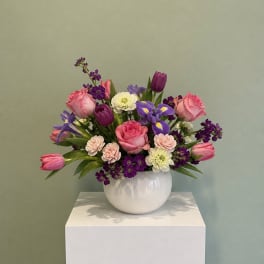 Deluxe Mothers Day Rich Blooms