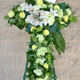 Luxury Greens Cross
