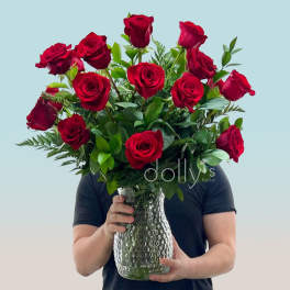 Classic 18 Long-Stem Red Roses