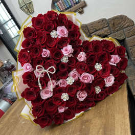 Heart Shape Wrapped bouquet