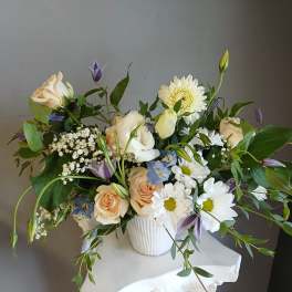 #702 Designer's Choice Vase Arrangement