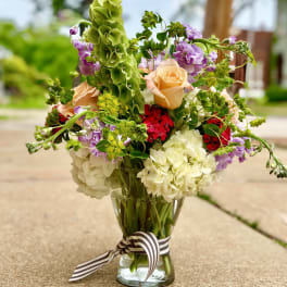 Vibrant street flowers 