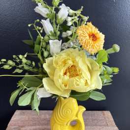 Fin and Flowers