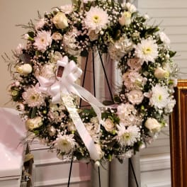 Classic Wreath Tribute