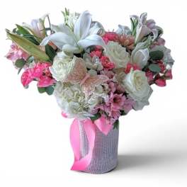 Feminine Fragrant Bella Beautiful Bouquet Designer's Choice