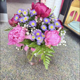 1/2 Dozen Peonies