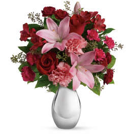 Teleflora's Moonlight Kiss Bouquet