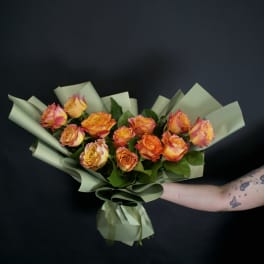 One dozen Free Spirit roses - Hand tie bouquet