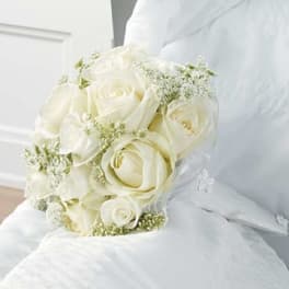 SF15-11 Bouquet - John Henry Sympathy