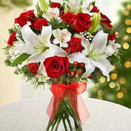 Christmas Fields Of Europe Vase