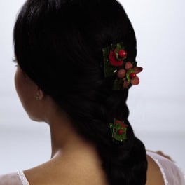 FTD Very Berry Hair Decor