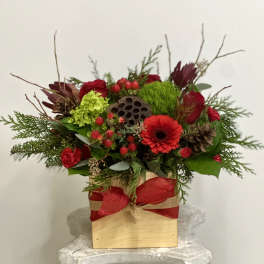 Heritage Kindle by Westford Florist Art by Veny