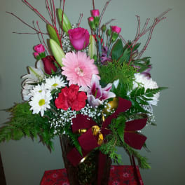 Chrisrmas Garden Vase