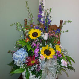 Garden Sunflower mix Basket