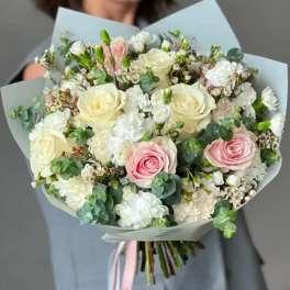 Floral Charm Handtied Bouquet