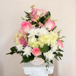 Blushing Tides Basket