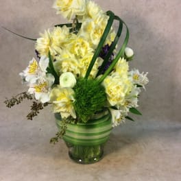 Spring Sunshine by W/E Flowers