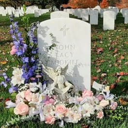 TT-ANC113: PRAYING ANGEL GRAVESIDE ARRANGEMENT