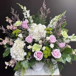 Grand Gesture Floor Basket