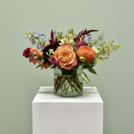 Designer’s Choice Eva Centerpiece (mixed colors)