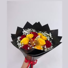 Ramo 12 rosas mix 