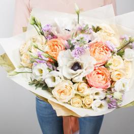 Peonies: Jardin de reve (Dreams Garden)