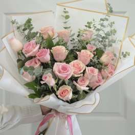 Pink Rose Elegance Bouquet