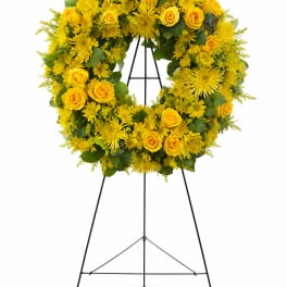 Sunlit Rays Standing Wreath