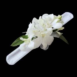 Corsage with dendrobium orchids