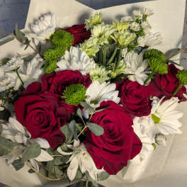 The Classic Hand-tied Bouquet