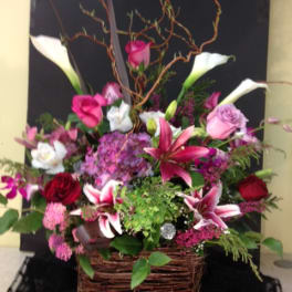 Curly Vine Basket