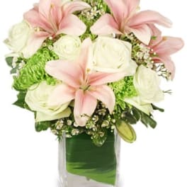 HEAVENLY GARDEN BLOOMS FLOWER ARRANGEMENT
