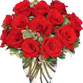 Bouquet of red roses in a clear glass vase