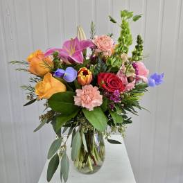 Designers Choice Medium Tall Mixed Arrangement
