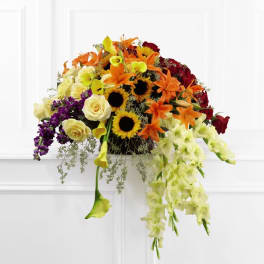 Peaceful Tribute Arrangement