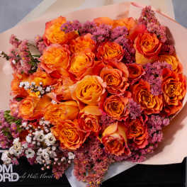 SAME-DAY DELIVERY: ORANGE TWO-TONE FRAGRANT ROSE HAND BOUQUET