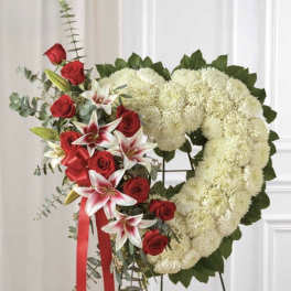 White Heart with Rose & Stargazer Cluster