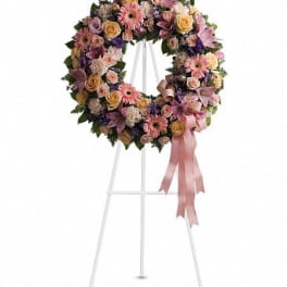 T239-1A Graceful Wreath