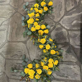 Yellow Rose S Shaped Piece