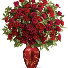 Teleflora's Hearts Of Gold Bouquet PM