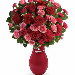 Teleflora's Hearts Entwined Bouquet PM
